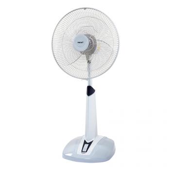 Quạt lửng Hatari HT-16M7